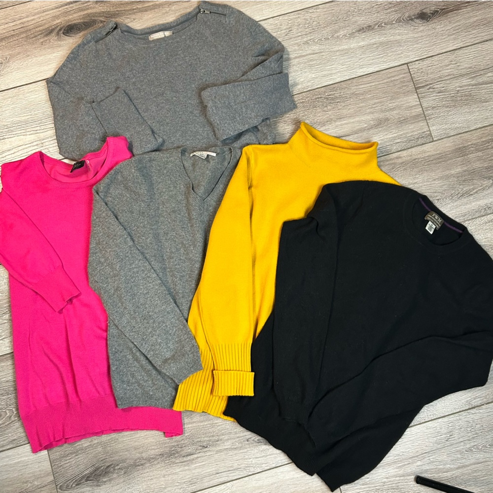 Bundle of 5 sweaters Size Medium 2 are cashmere French Connection Banana Republi